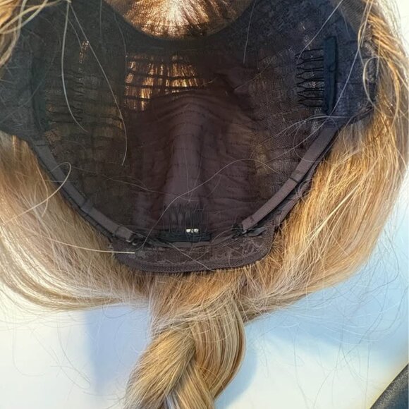 Front Lace wig - Picture 4 of 7